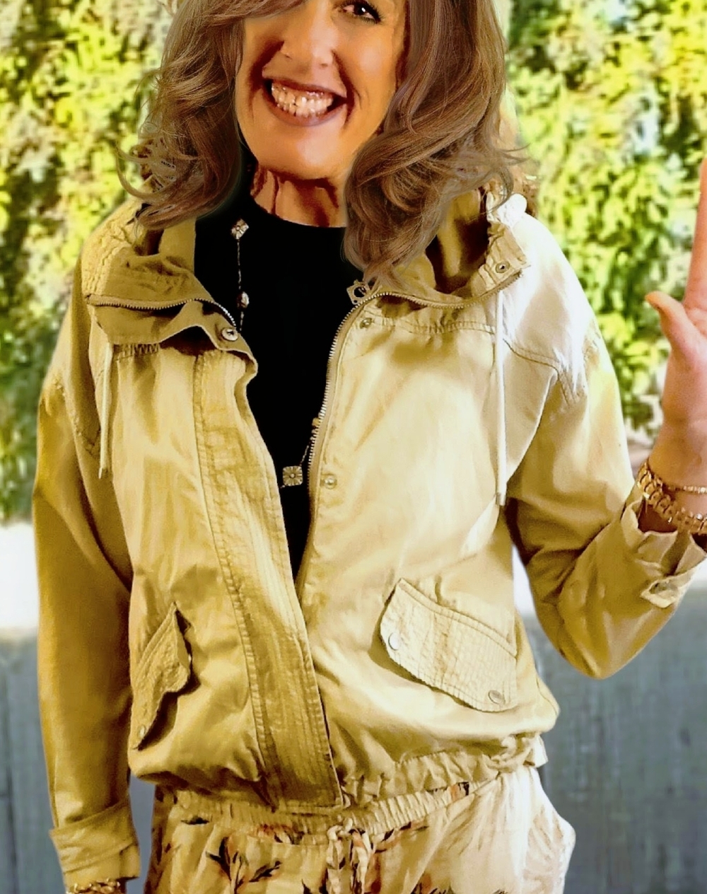 Cozy Abercrombie&Fitch Tan Utility Jacket/Windbreake, Drawstring Waist, Hood, M